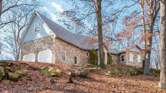 18988 Claypool Road, Nashport, Ohio 43830, USA