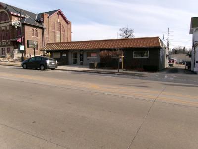 215 N Spring Street, Beaver Dam, Wisconsin 53916, USA