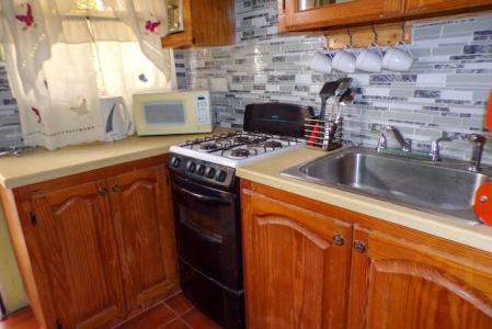 Peaches Apartment 1BD (SGU Bus Route), Maurice Bishop Highway, Grand Anse, St.George West Indies, Grenada