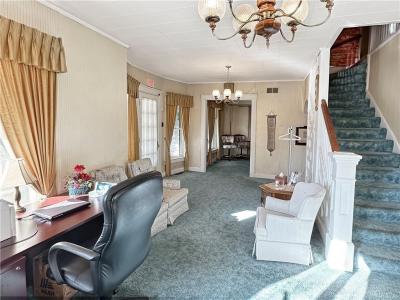 1117 Jackson Ave., Charleston, Illinois 61920, USA