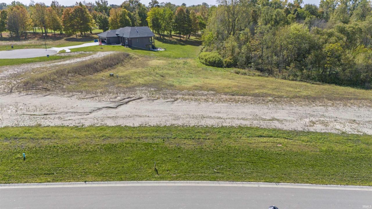 1909 Golfview Drive, Auburn, Indiana 46706, USA