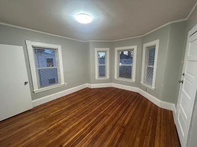 24 Moore Street , 2, Quincy, Massachusetts 02169, Estados Unidos
