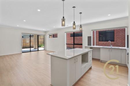 13 Sparrowhawk Crescent, Deanside, VIC 3336, Australia