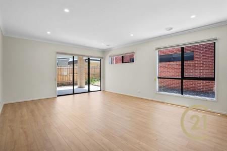 13 Sparrowhawk Crescent, Deanside, VIC 3336, Australia