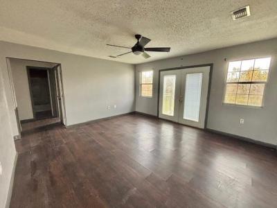 326 Country Village, Raceland, Louisiana 70394, USA