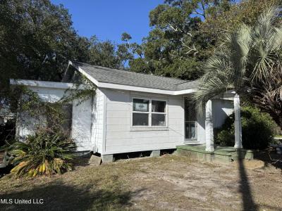307 Shirley Court, Biloxi, Mississippi 39531