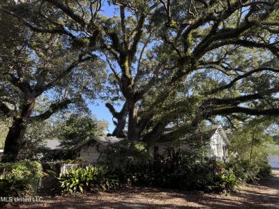 307 Shirley Court, Biloxi, Mississippi 39531