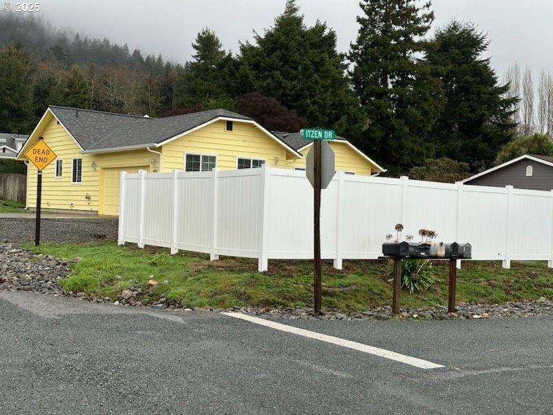 99110 KEMLIN PL, Brookings, 俄勒冈州 97415, 美国