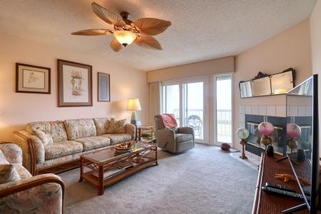 273 Madeira Circle , Tierra Verde, Florida 33715, USA