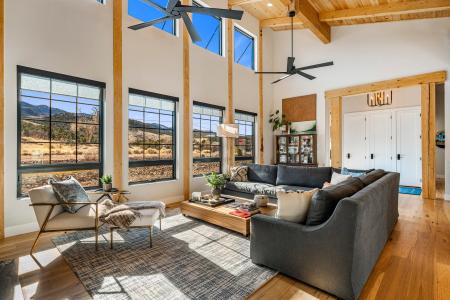 285 S 200 E, Parowan, Utah 84761, USA
