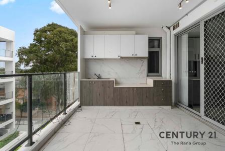 402/140A Best Road, Seven Hills, NSW 2147, Australia