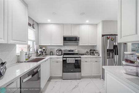 6650 Royal Palm Blvd 306C, Pompano Beach, Florida 33063, USA