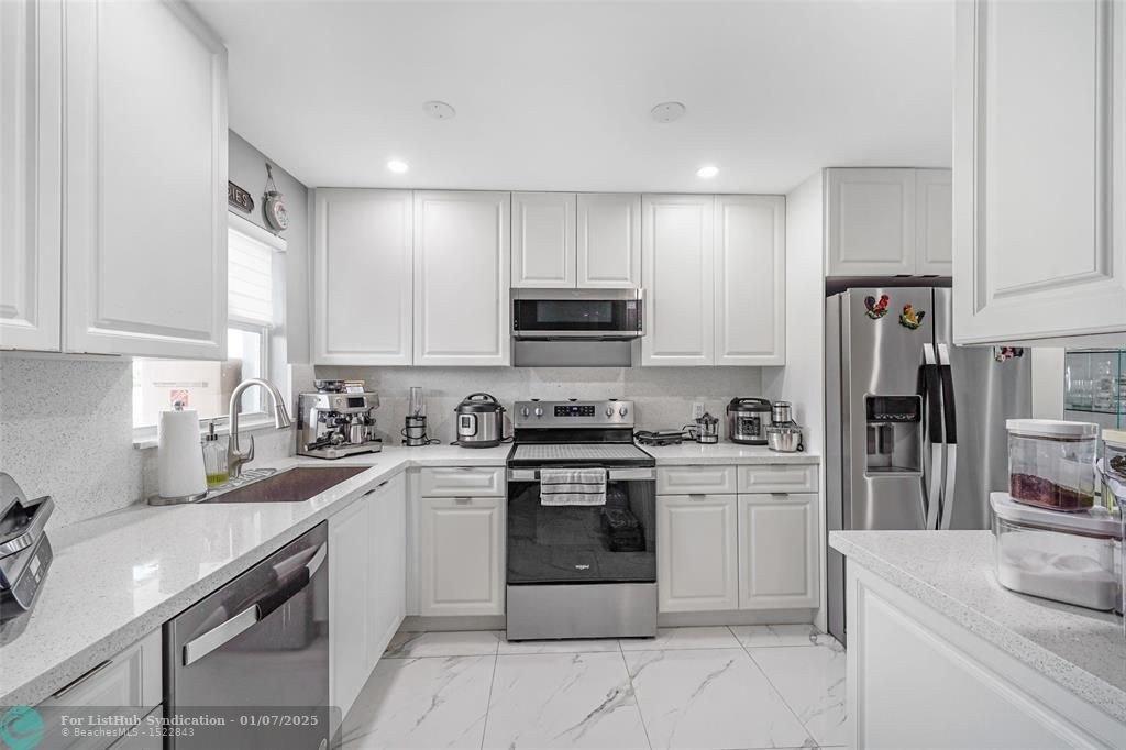 6650 Royal Palm Blvd 306C, Pompano Beach, Florida 33063, HOA KỲ