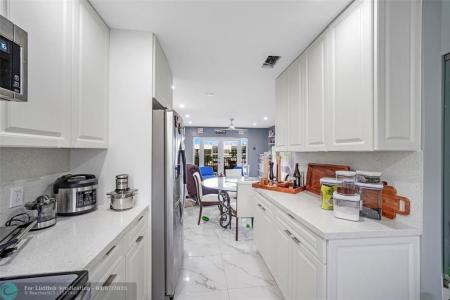 6650 Royal Palm Blvd 306C, Pompano Beach, Florida 33063, HOA KỲ