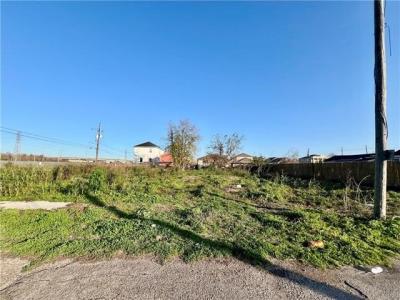 2535 GALLIER Street, New Orleans, Louisiana 70117, USA