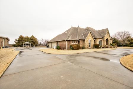 6 Silver Meadow Lane, Enid, Oklahoma 73703