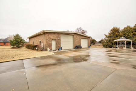 6 Silver Meadow Lane, Enid, Oklahoma 73703