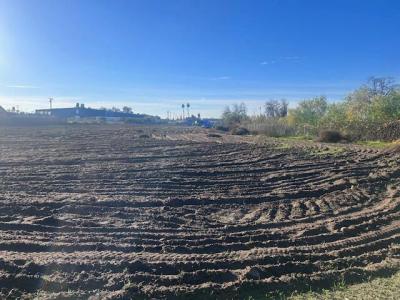 325 S S Park St Street, Porterville, Californie 93257, États-Unis