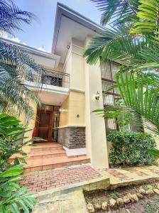 CASA EN VENTA, CLAYTON, CIUDAD DE PANAMA | PARQUE RES. CAMINO DE CRUCES - JAC Via principal Camino de Cruces, Ancón Ciudad De Panamá, Панама 00001, Панама