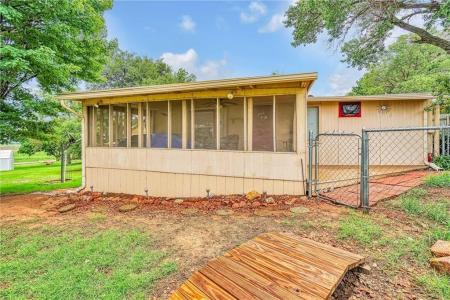 20746 E 1460 Road 57, Lone Wolf, Oklahoma 73655, USA