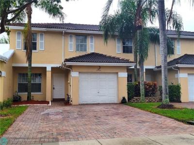 8904 NW 53rd Ct, Sunrise, Florida 33351, USA