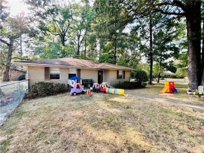 1884 N FIRST Street, Jena, Louisiana 71342, USA