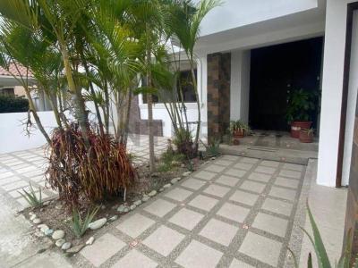 Urb. Manta Beach S/n, Manta, Manabí 00001, Ecuador