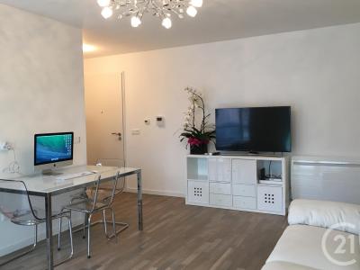Courbevoie, Île-de-France 92400, France