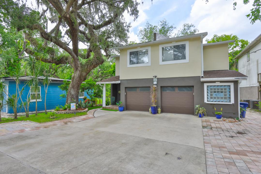 1745 Mulberry Dr E, Tampa, Florida 33604