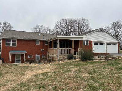 1966 Magnolia Avenue, Morristown, Tennessee 37814, États-Unis