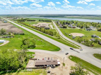 49900 NW 422nd Ave, Kenmare, North Dakota 58746