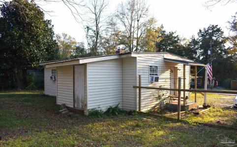 420 Lakeview Ave, Cantonment, Florida 32533