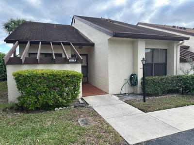 7662 Bend Court A, Lake Worth, Florida 33467, USA