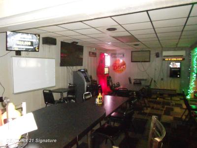 5788 Dixie, Saginaw, Michigan 48601