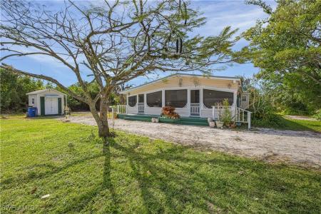 6253 Valeria Road, Bokeelia, Florida 33922, USA