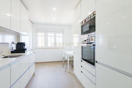 Loures, Lisbon 2685-010, Portugal