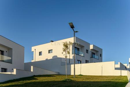 Azambuja, Lisbon 2050-073, Portugal