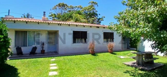 Las Maravillas esquina Capacho Viejo 123, La Coronilla, Rocha 00001, Uruguay