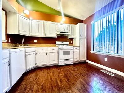 85 Cypress , 85, Newington, Connecticut 06111, USA