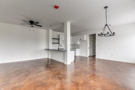 1020 Burnett Boulevard , A and B, Alvarado, تكساس 76009, الولايات المتحدة