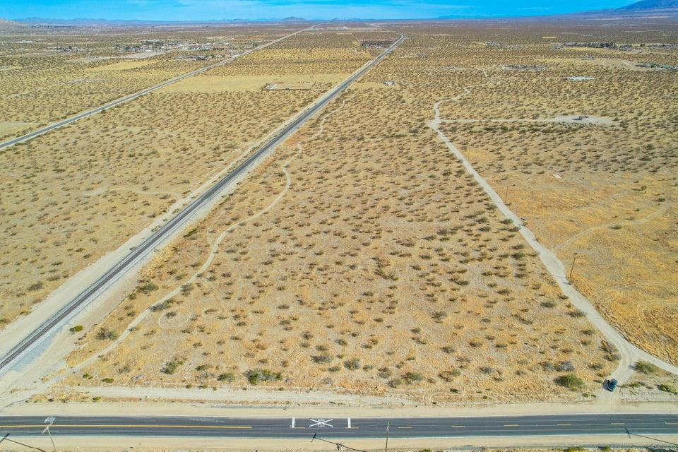 E 10710 E Ave T , Ste 106, Littlerock, Californie 93543, États-Unis