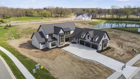 594 Contour Cove, Huntertown, Indiana 46748, Stati Uniti