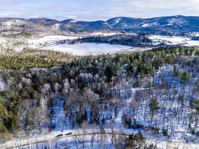 71  Mtée du Lac, Lac-Sainte-Marie, Quebec J0X 1Z0, CANADÁ