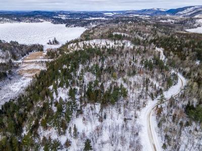Ch. du Cerf, Lac-Sainte-Marie, Québec J0X 1Z0, Canada