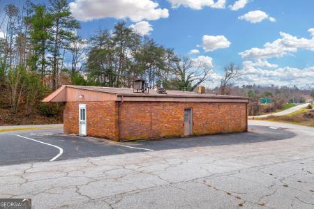 589 Dicks Hill Pkwy., Mt. Airy, Georgia 30563, USA