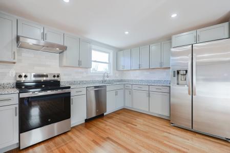 20 Festa Road , 1, Revere, Massachusetts 02151, USA