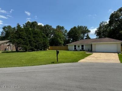 8715 Pine Ridge Boulevard, Diamondhead, ميسيسيبي 39525, الولايات المتحدة