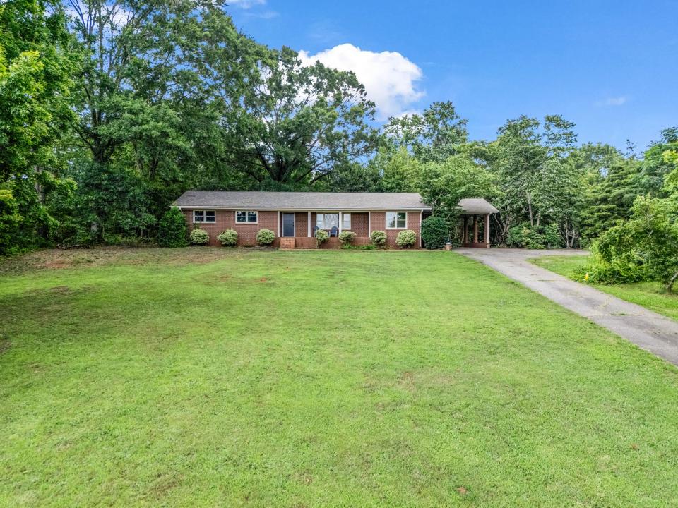 1737 Whitesides Road, Forest City, ノースカロライナ 28043-7624, アメリカ合衆国