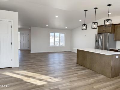 3326 Tyndale Drive, Bismarck, 北达科他州 58503, 美国