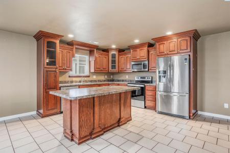 1408 Singh Lane, Sunnyside, Washington 98944